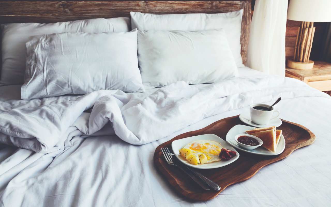 Czy warto brać śniadanie w hotelu?