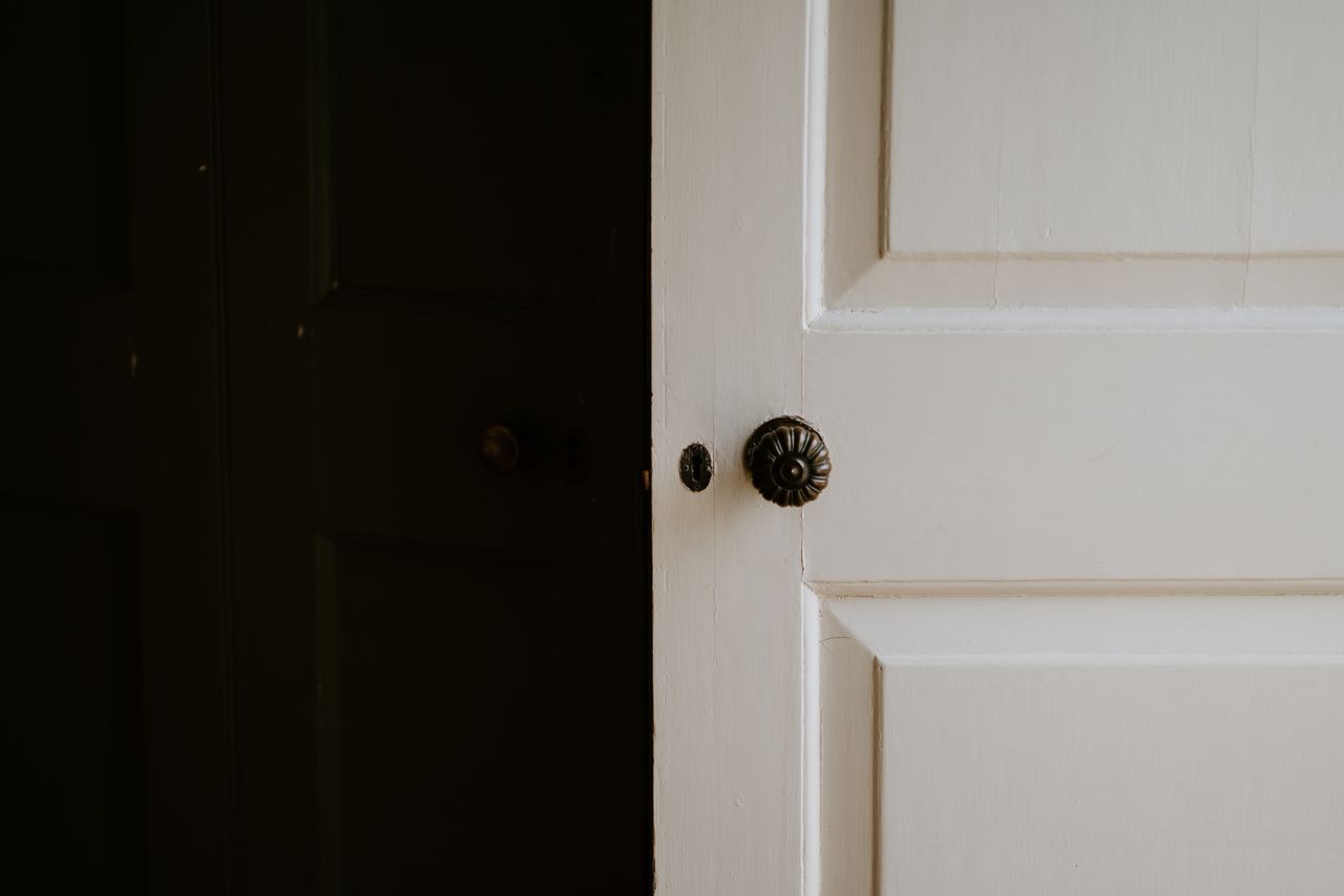 Na jaki typ drzwi zdecydować się we własnym domu?